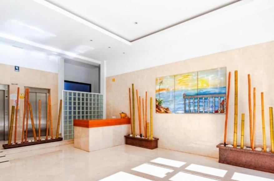 Benidorm Bali Area Apartment Luaran gambar